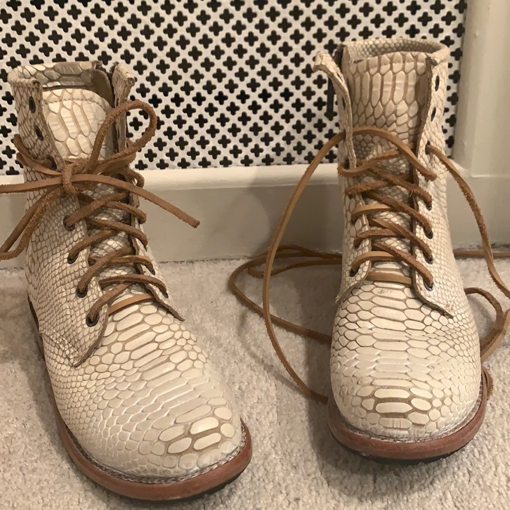 Freebird Manchester boots